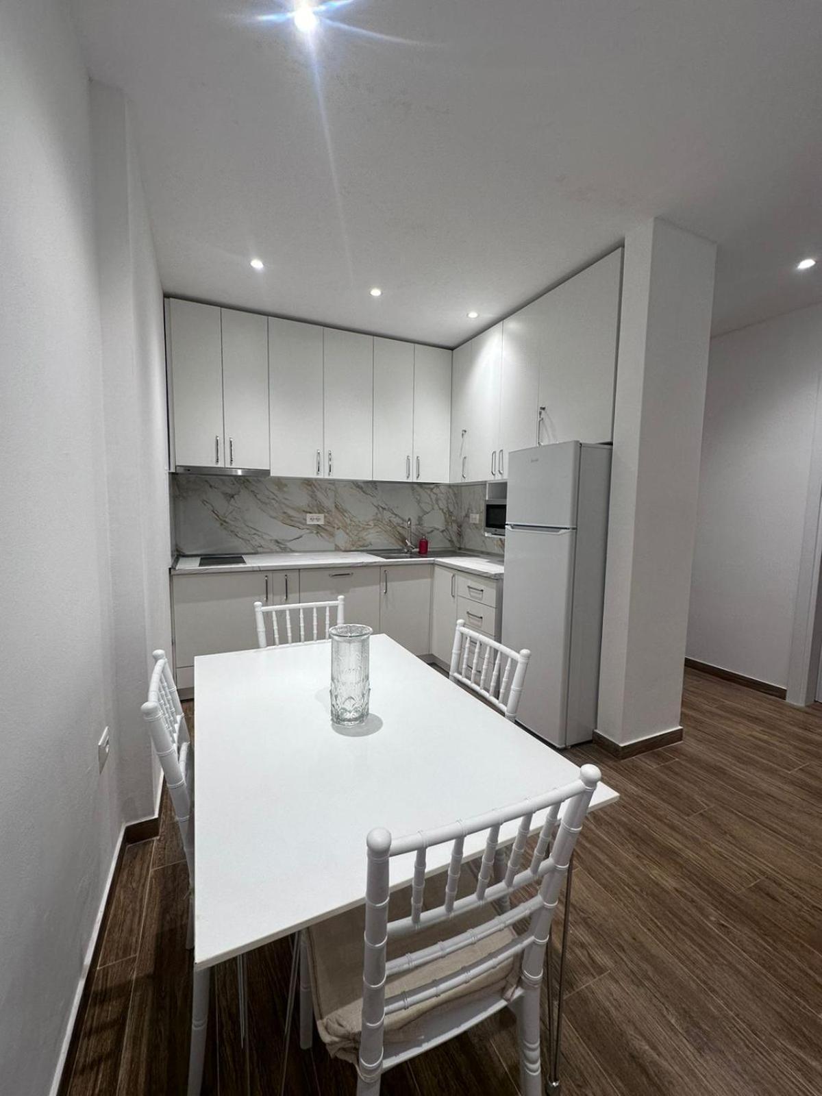 Klama Luxury * Golem (Tirana)